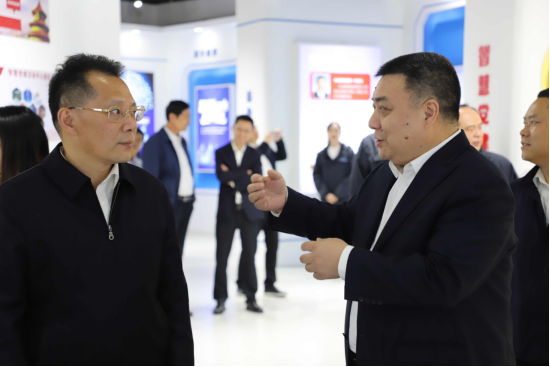 市委常委李建華調(diào)研岳陽數(shù)字產(chǎn)業(yè)園