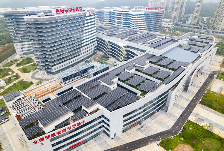 “鐵軍”亮劍勇攻堅  晝夜兼程保交付 | 岳陽市中心醫(yī)院項目建設(shè)幕后的堅守和信念