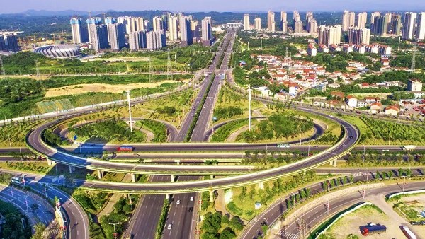 皇姑塘立交橋  和“雨季”賽跑搶工期