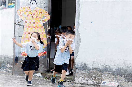 消防零距離 安全伴童行