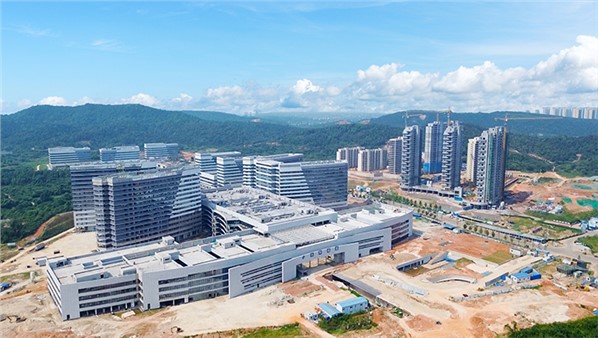 岳陽市中心醫(yī)院暨配套工程項(xiàng)目工程建設(shè)專題調(diào)度會(huì)召開