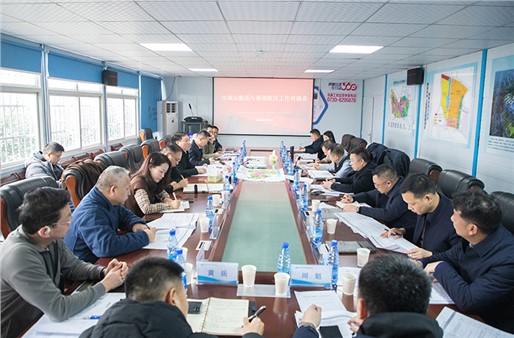 市城運(yùn)集團(tuán)與南湖新區(qū)現(xiàn)場對接趕山片區(qū)項(xiàng)目建設(shè)、中心醫(yī)院搬遷事宜